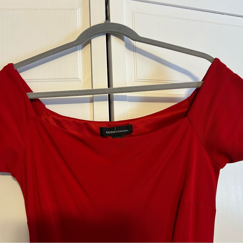 FREE GIFT Vintage Victoria’s Secret Moda International Gown - Picture 3 of 4